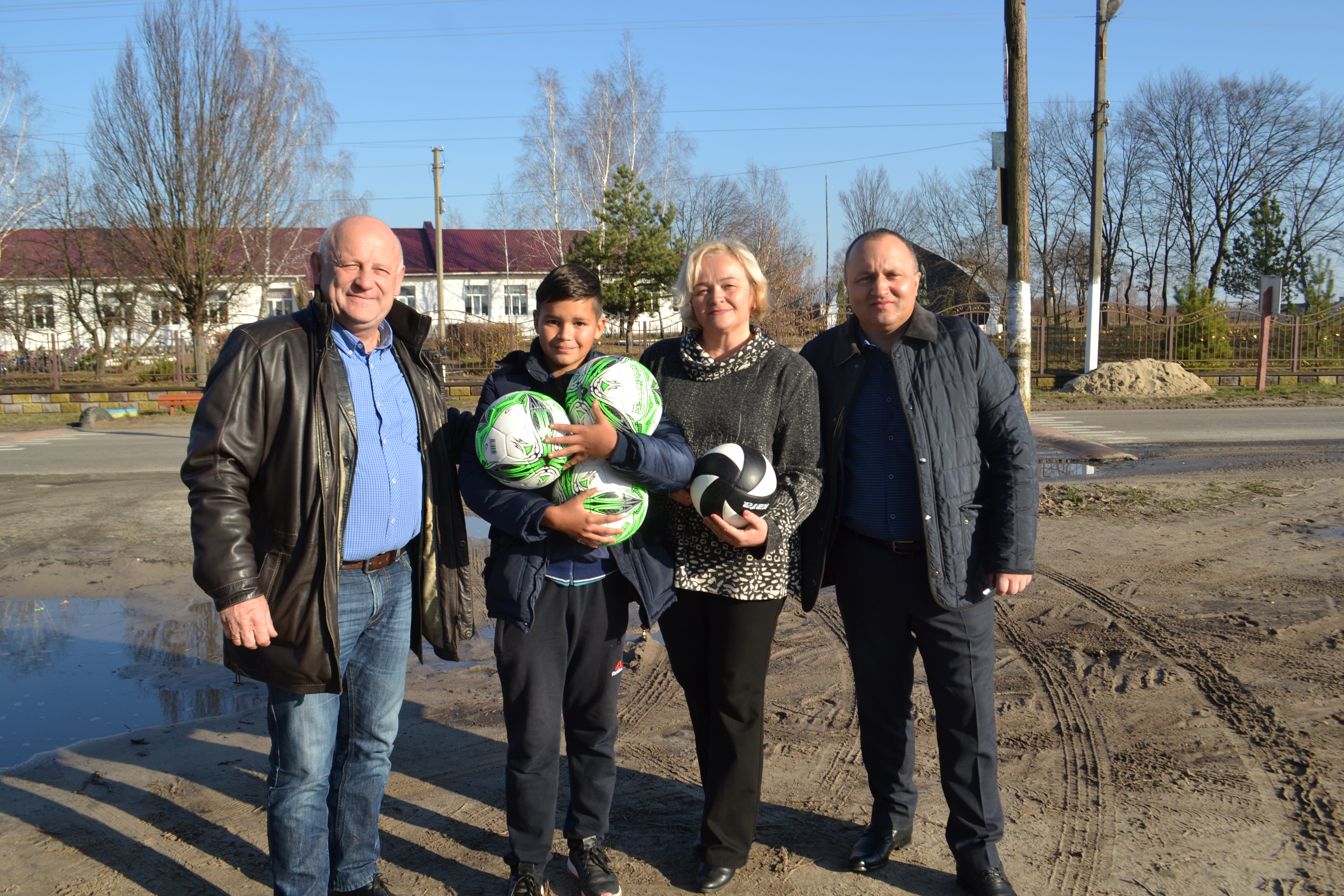 Олександр Данильчук привітав школярів найспортивнішого села на Рівненщині