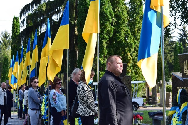 День пам’яті загиблих героїв України: «Живі, поки пам’ятаємо»