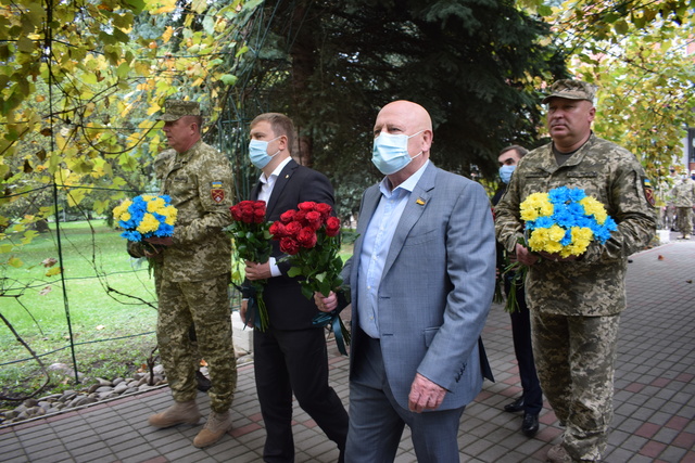 Олександр Данильчук привітав військових з Днем захисника України