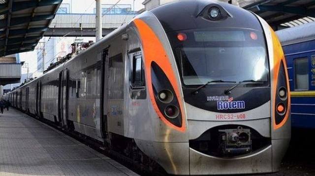 Олександр Данильчук пропонує запустити швидкісний потяг «Інтерсіті» між Рівним і Києвом