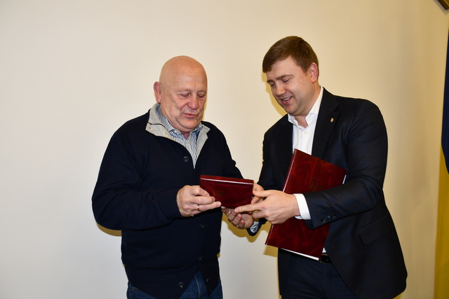 Депутат обласної ради отримав державну нагороду