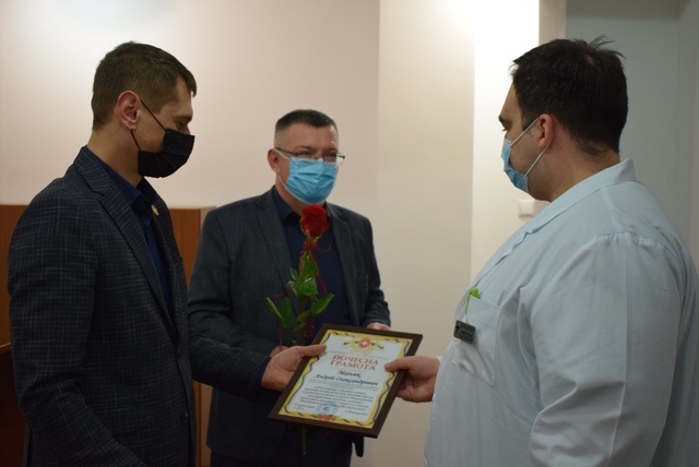 У Всесвітній день боротьби проти раку керівники обласної ради відвідали Рівненський обласний протипухлинний центр
