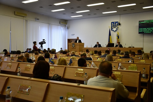Відомо, хто очолить вісім закладів обласної ради
