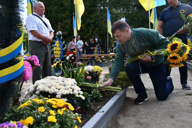 Голова обласної ради вшанував пам’ять загиблих захисників України
