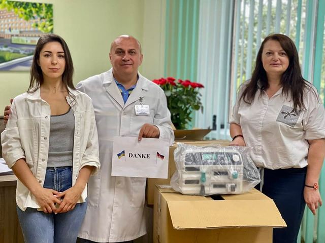 Благодійники з Німеччини допомогли придбати обладнання для реанімації новонароджених