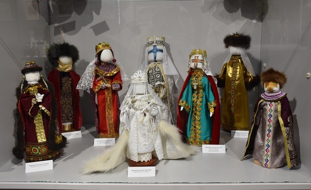 Гальшка Острозька, Княгиня Ольга та Анна Ярославна – унікальні ляльки представлені в краєзнавчому музеї у Рівному