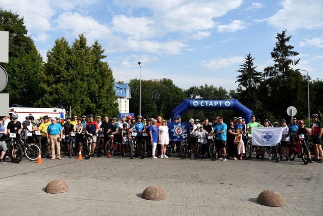На Рівненщині відбувся велопробіг на підтримку ЗСУ