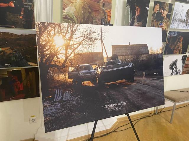  У Рівному відкрили виставку світлин загиблого на війні фотографа