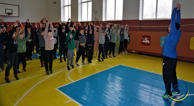 Учні Кустинського ліцею зустрілися з майстром спорту України міжнародного класу