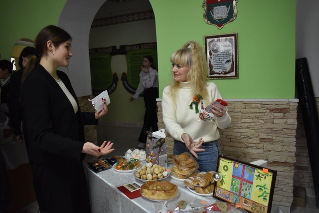 Школярі з Рівненщини проводять благодійні ярмарки на підтримку ЗСУ