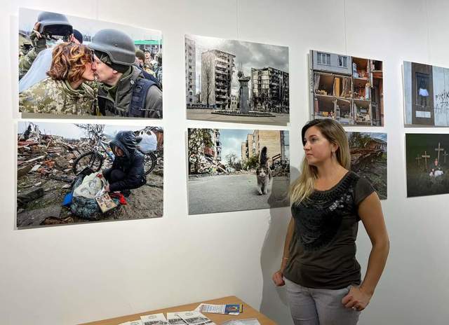 У Рівному відкрили міжнародну фотовиставку про війну в Україні