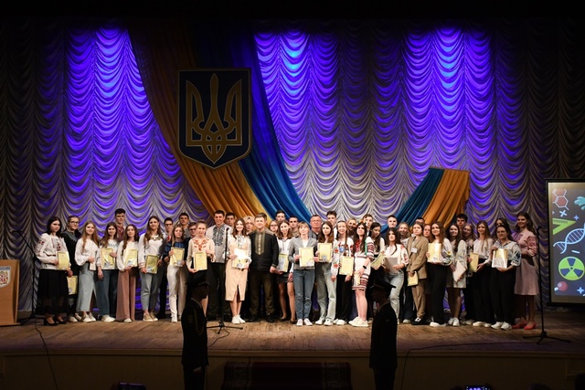 У Рівному відзначили переможців II-ого етапу Всеукраїнського конкурсу-захисту науково-дослідницьких робіт учнів – членів МАН