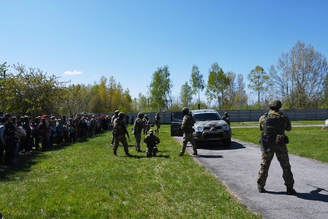   Військовий ліцей провів День військово-патріотичного виховання для учнів Острозької громади