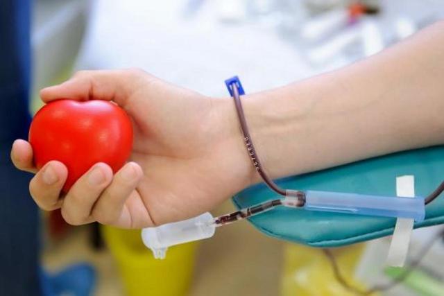 Є потреба у всіх групах крові: центр служби крові чекає донорів