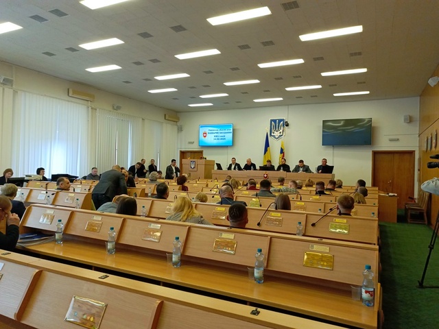 Розпочала роботу 21-а сесія Рівненської обласної ради