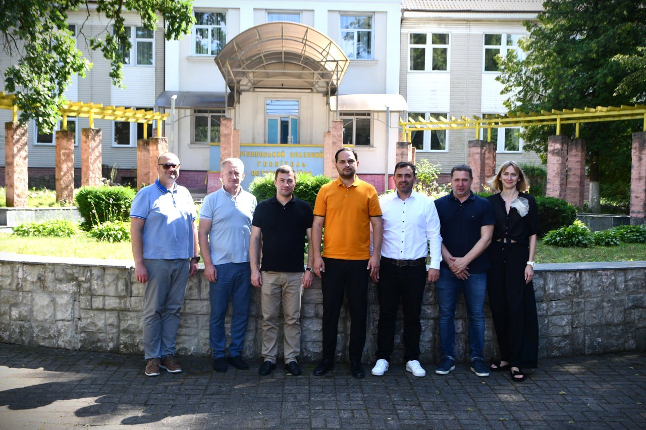 Представники Чехії відвідали обласний госпіталь ветеранів війни  