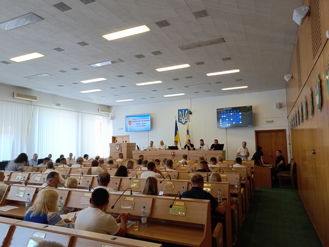 Розпочалася сесія Рівненської обласної ради