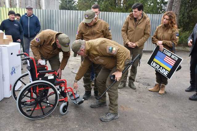 20 крісел колісних отримав обласний госпіталь ветеранів війни