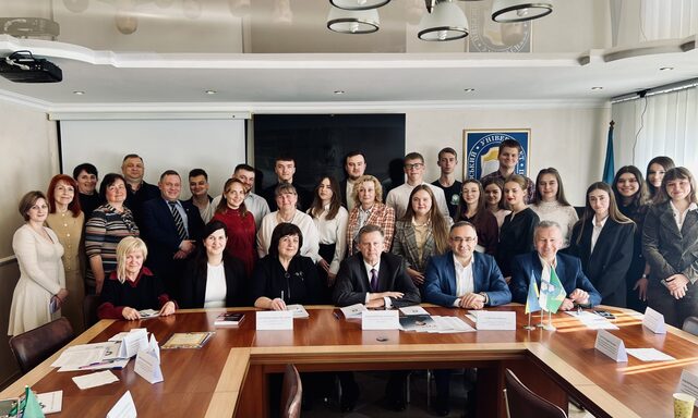 У Рівному обговорили ключові проблеми правотворення в сучасній Україні