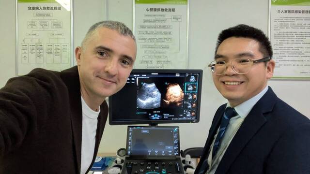 Лікар УЗД з Рівненщини ділився досвідом з китайськими колегами