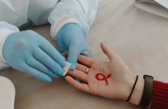 У Рівному безкоштовно обстежуватимуть на ВІЛ та інші недуги