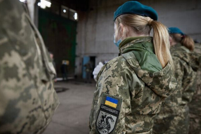 На Рівненщині для жінок-військових запроваджують цілодобову гарячу лінію з питань гінекологічного здоров’я