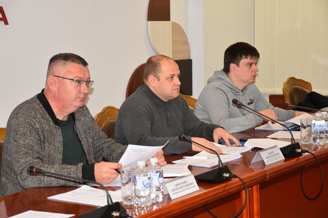 Низку господарських питань розглянули на засіданні економічної комісії обласної ради