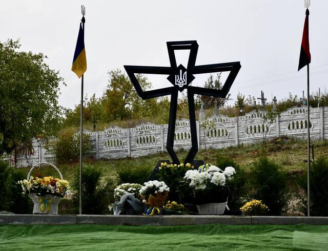 У селі Зозів відкрили меморіальний знак 