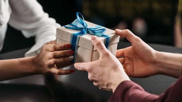 Антикорупційне законодавство: як декларувати подарунки