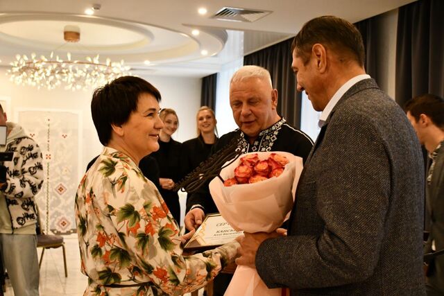 Освітян Рівненщини привітали з професійним святом