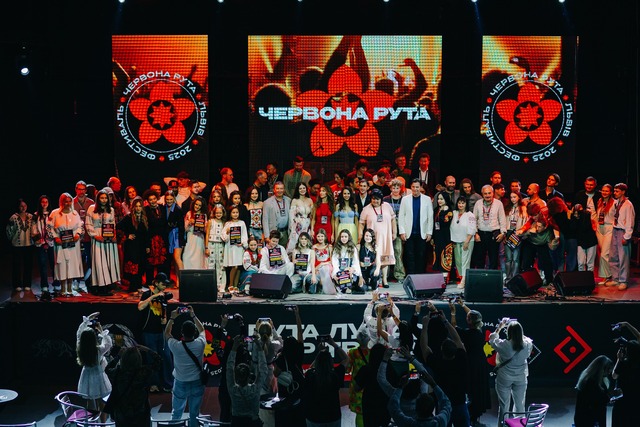 Виконавці з Рівненщини серед переможців фестивалю «Червона рута – 2025»
